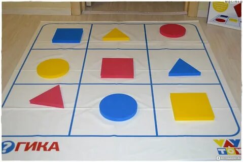 Игра фигуры на полу