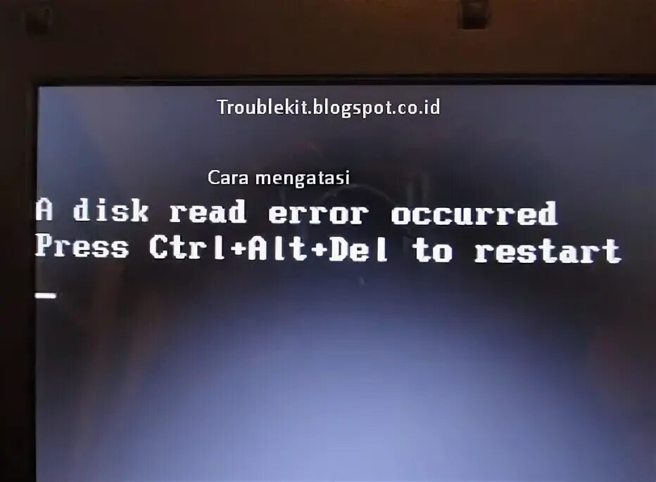 Windows read ошибка. Ошибка a disk read error occurred. ошибка диска при загрузке. ошибка чтения диска при загрузке. компьютер диск еррор.