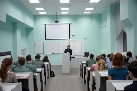 Гуманитарные специалисты