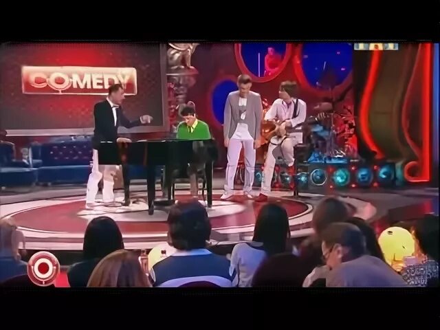 Света камеди клаб. Камеди клаб харламов и демис карибидис экзамен. Карибидис света я люблю тебя света. Павел воля монологи. Карибидис скороход кравец.