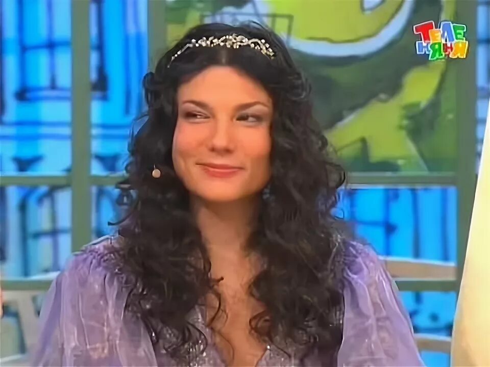 Фея фиалка давайте. Фея фиалка карусель. Каляка-маляка карусель фея фея фиалка. Фея фиалка давайте. Фея фиалка актриса.