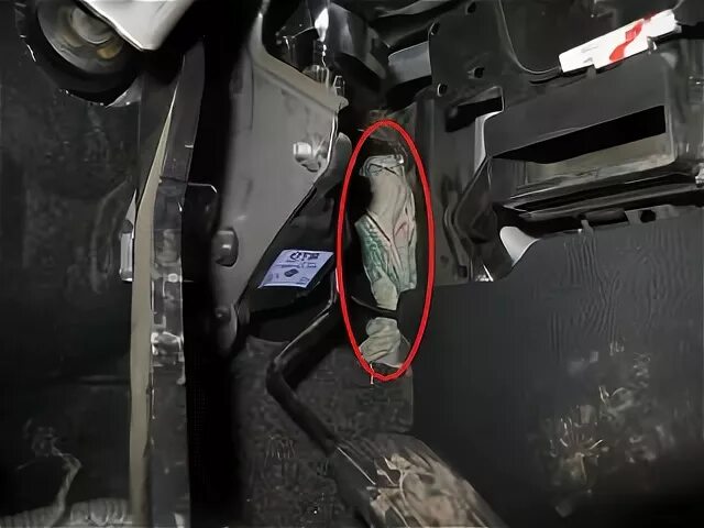 Ниссан альмера дует холодный воздух