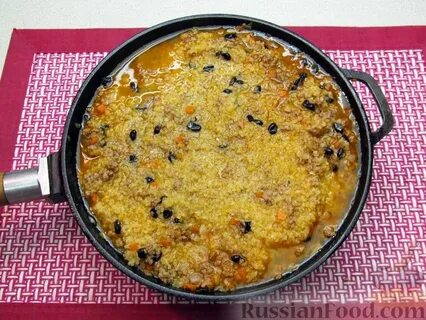 Булгур с фаршем на сковороде с овощами