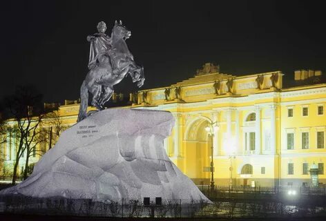 Герои жившие в санкт петербурге