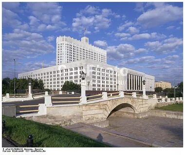 Белый дом в москве адрес