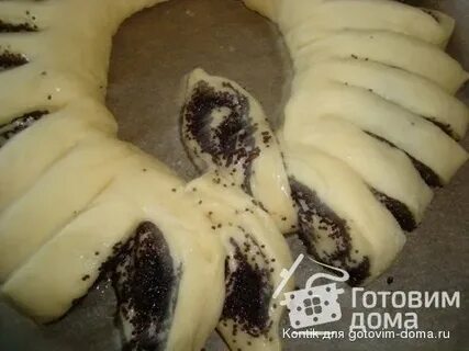 Маковый рулет с дрожжевым тестом