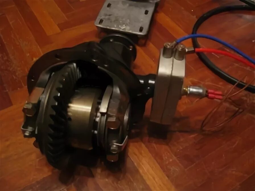 Блокировка редуктора lincoln. 70-4803010 управление блокировкой мтз. Управление блокировкой дифференциала. Управление блокировкой дифференциала. Управление блокировкой мтз 80.