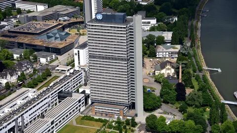 Bonn-1249, Langer Eugen.jpg. de:World Conference Center Bonn. de:GOP Variet...