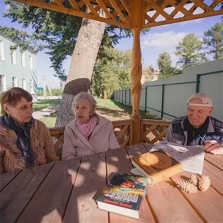 Тульский дедушка. Пансионат для престарелых тульский дедушка. тульский дедушка пансионат иевлево. тульский дедушка пансионат советск. иевлево тульская область дом престарелых.