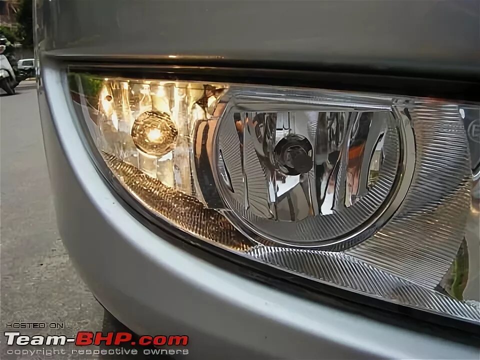 Шкода фабия 2009 цоколь фар. Птф шкода фабия. Птф skoda fabia 2. Противотуманные фары шкода фабия 2. Птф шкода фабия.