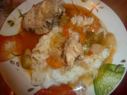 Тушеная курица с рисом