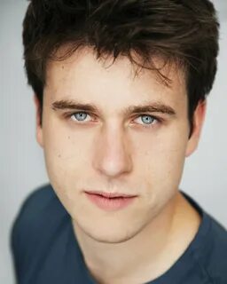 Лис актер