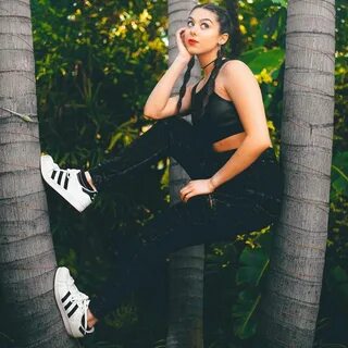 Princesas, Fotos Tumblr, Cantantes, Famosos, Diosas, Novio De Kira Kosarin,...