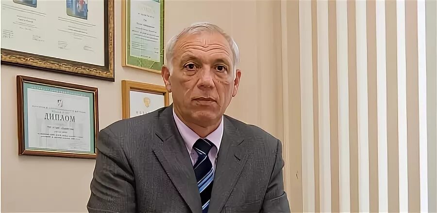 Должность заведующий кафедрой