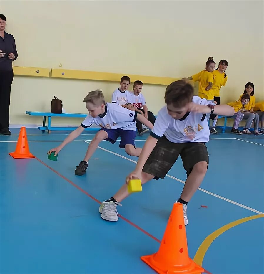 Подвижные игры для детей. Подвижные игры и эстафеты с элементами лёгкой атлетики. Доклад по физкультуре. Подвижные игры эстафеты. Подвижные игры на скоростно силовые качества.