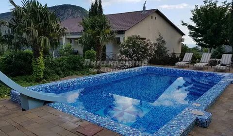Дом с бассейном алушта