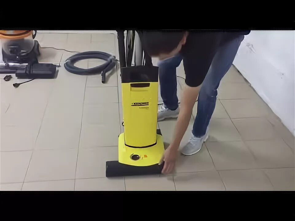 Пылесос керхер cv 38/2. Пылесос karcher cv 38/2. Пылесос karcher cv 38/2, серый. Вертикальный пылесос karcher. Щеточный пылесос karcher cv 38/2.