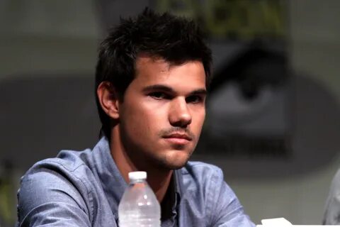 Taylor lautner net worth