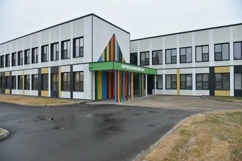 Школа в наличии