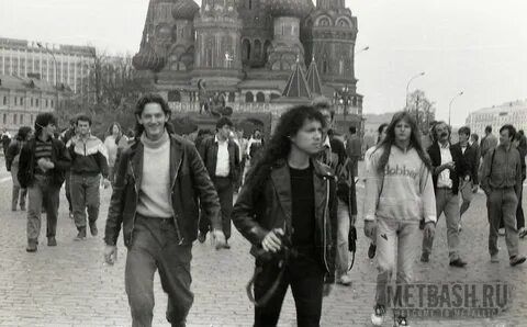 В юности я впервые приехал в москву