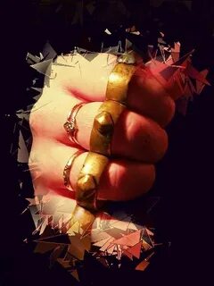 Разбитая вдребезги