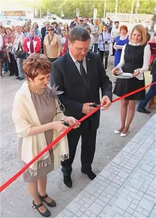 Ул ленина г березники. Березники ленина дом учителя. Дом учителя березники. Дом учителя. Березники школа разрушенная.