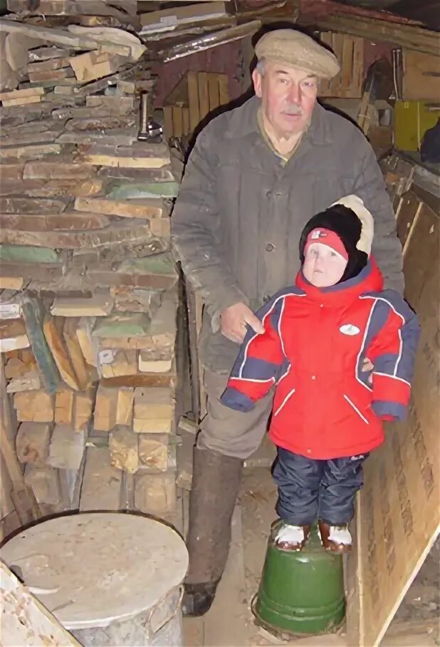 Валенки валенки носит дед удаленький песня. Валенки валенки носит дед удаленький песня