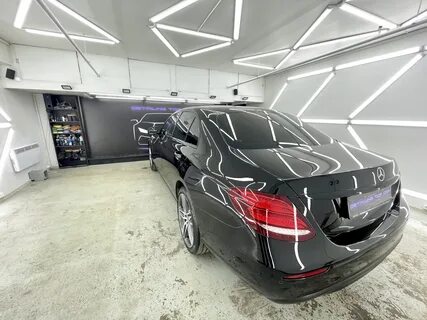Top detailing