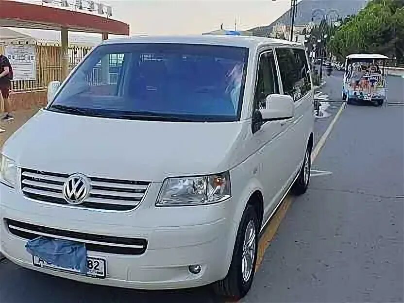 Микроавтобус ялта номер 002 мерседес. Аренда авто в алуште. Toyota corolla 2008 года. Автопрокат пермь. Аренда авто алушта.