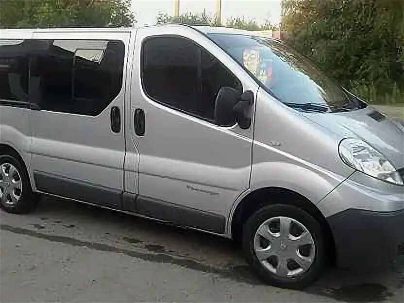 Транспортные южноуральск. Рено трафик 2012. Renault Trafic, 2012 г.. Минивэн Виваро. Микроавтобус Опель 8 мест.