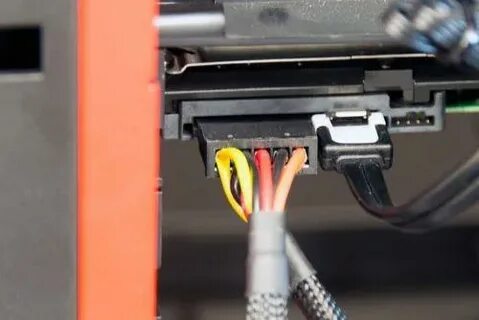 Подключение накопителей