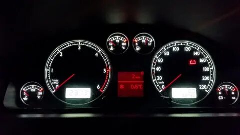 Приборная панель т5