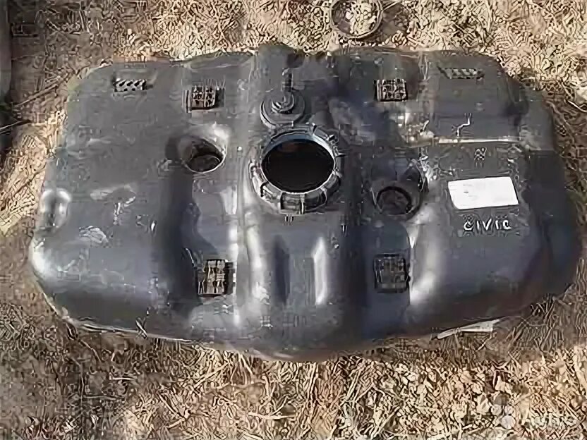 Honda civic бензобак. Honda civic бензобак. Honda civic 5d 2008 топливный бак. Бензобак цивик 4 д. Honda civic бензобак.