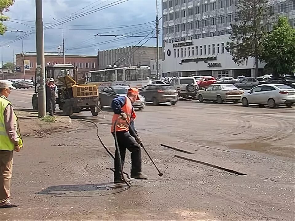Ремонт дороги йошкар ола. Ремонт дороги йошкар ола. День дорожника в 2022 йошкар ола. Ремонт дороги фото. Дорремстрой хабаровск.