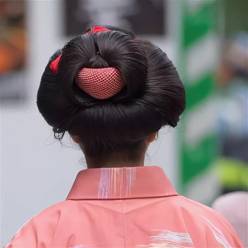 Bestand:Maiko henshin with messed hair.jpg - Wikipedia