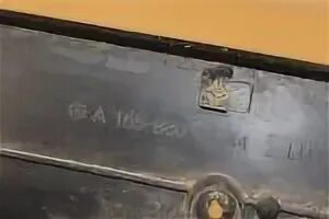 Заглушка номера кузова. Заглушка вин номера пежо боксер. Rav 4 заглушка вин кода. Мерседес вито где вин номер 638. Крышка вин номера.