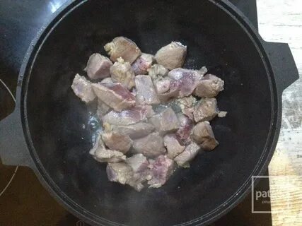Тушить мясо в казане