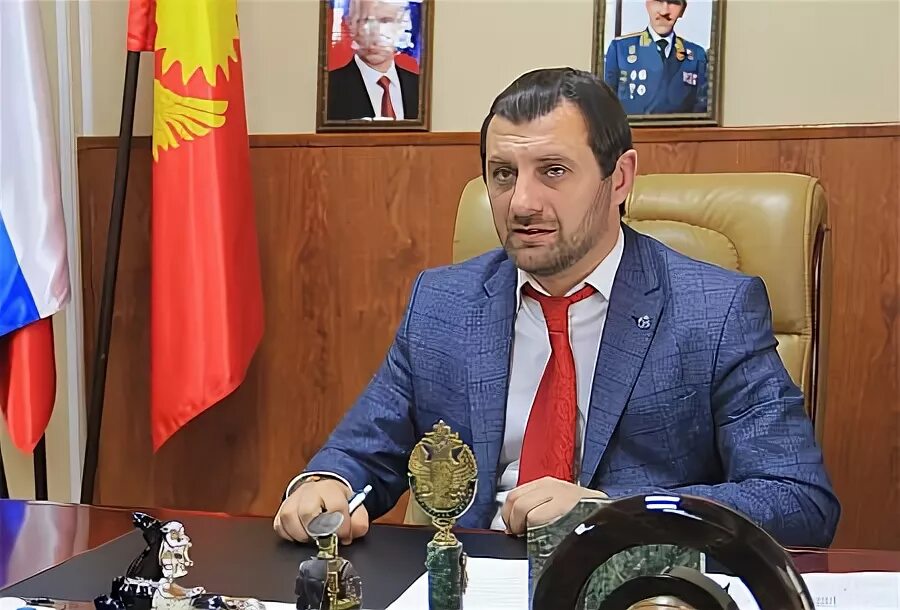 Мэр магаса. Мэр магаса. Мэр магаса. Мэр города магас. Мэр магаса аушев.