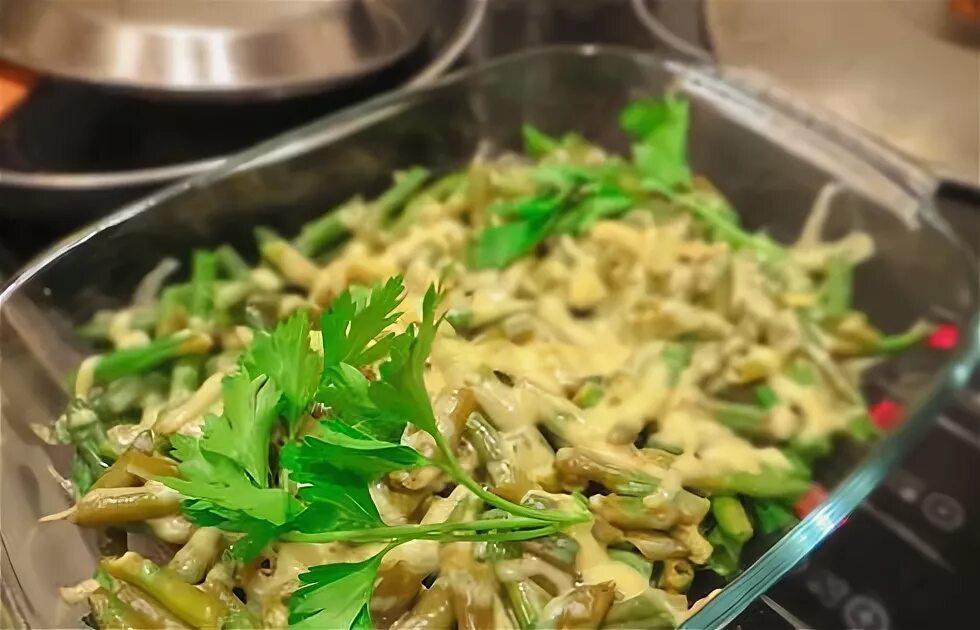Паста со стручковой фасолью. Блюда из стручковой фасоли и сыра. Стручковая фасоль с сыром и чесноком. Стручковая фасоль с сыром. Фасоль стручковая с уксусом и чесноком.
