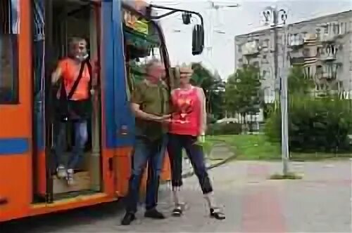 Кондуктор вагона. Кондуктор вагона