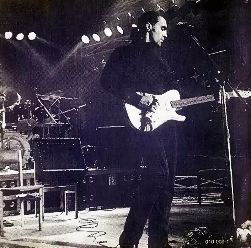 Наутилус железнодорожник. Песня железнодорожника наутилус. Полустанок иллюстрация. Наутилус помпилиус крылья 1995. Ас днем железнодорожника.