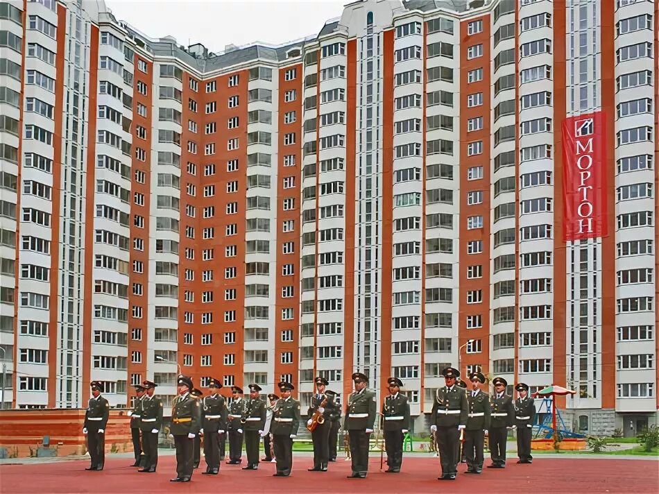 Военные дома. Военный дом. Дом для военнослужащих. Дом на жилье для военных. Дома для военнослужащих на Домодедовской.