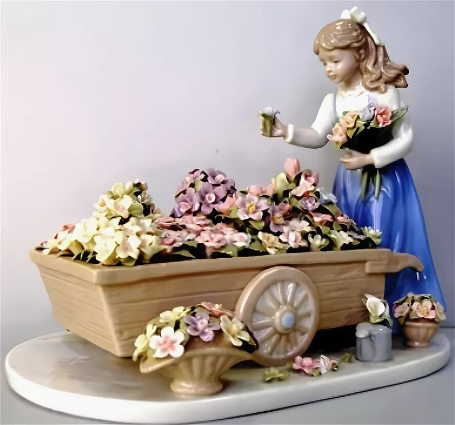Цветочница 82. Lladro фарфор цветочница. цветочница лядро. фарфоровая кукла цветочница. кукла цветочница авторская.