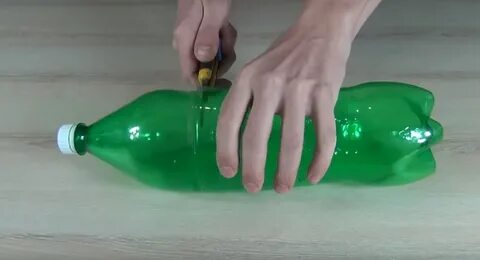 Горлышко пластиковой бутылки