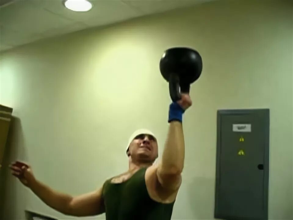 Поп жим. Жим гири 32 кг.