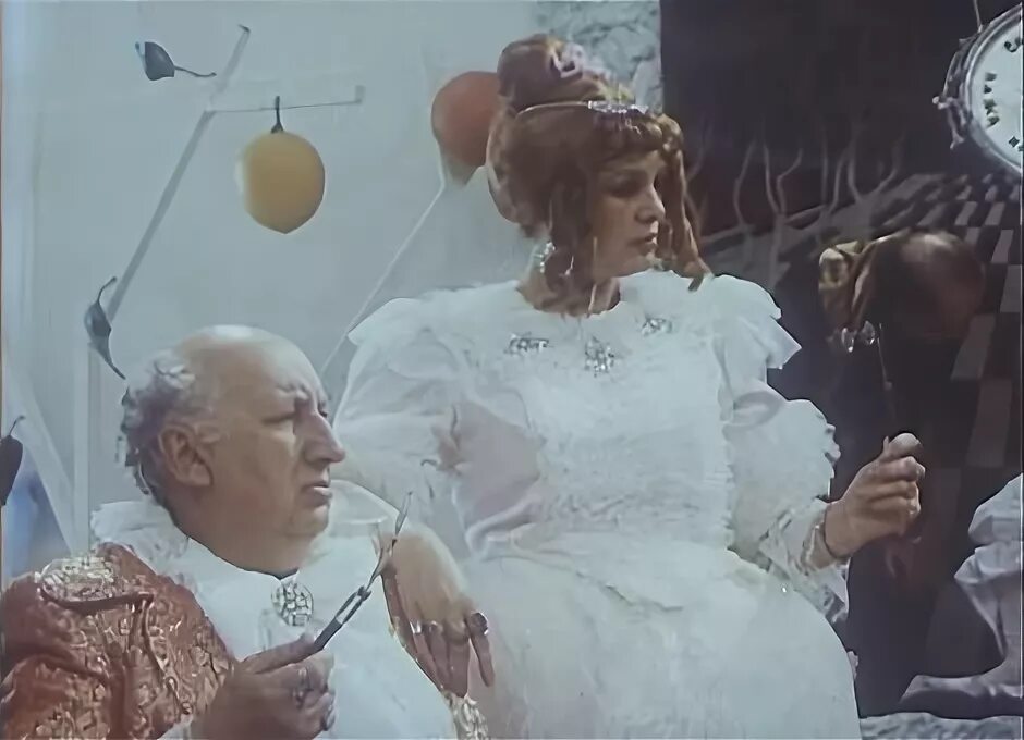 Красная шапочка 1977. Красная шапочка 1977. Про красную шапочку 1977 постер. Продолжение старой сказки. Продолжение старой сказки.
