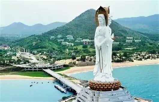 Хайнань из красноярска 2024 году. Хайнань фото. Хайнань из красноярска 2024 году. Статуя на острове хайнань. Есть вылеты на хайнань из красноярска.