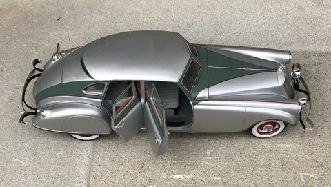Silver arrow