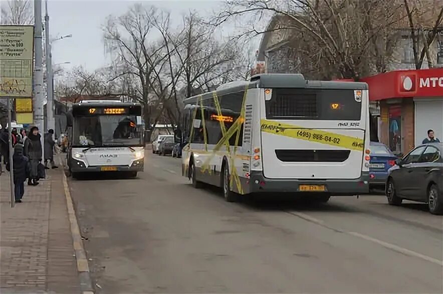 Автобус 15р первомайская. Реутов автобус 17. Автобус 15р Реутов. Автобуса 17 Реутов Новогиреево. 17р автобус Новогиреево Реутов.