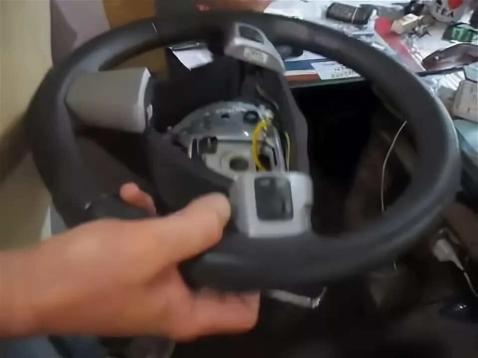 Установка руля с подогревом (опция UVD) - Opel Insignia, 2.0 л., 2013 года на DR